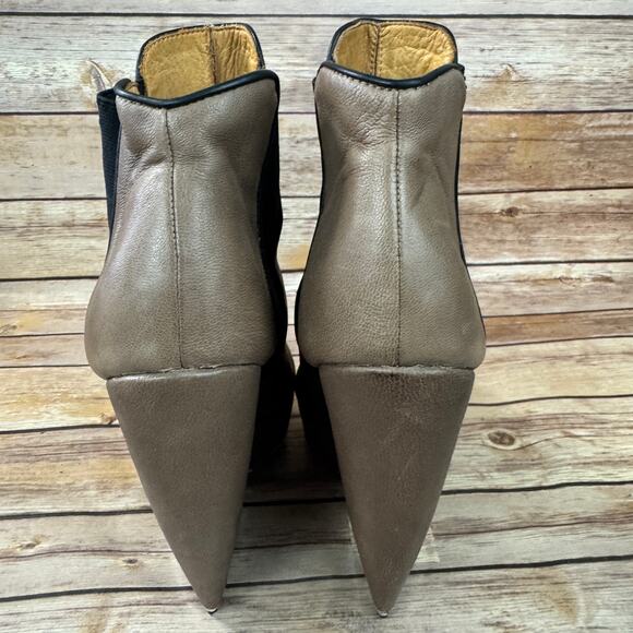 L.A.M.B. Womens Taupe Brown Leather Diva Wedge Ankle Boots Size 10M - Picture 7 of 10